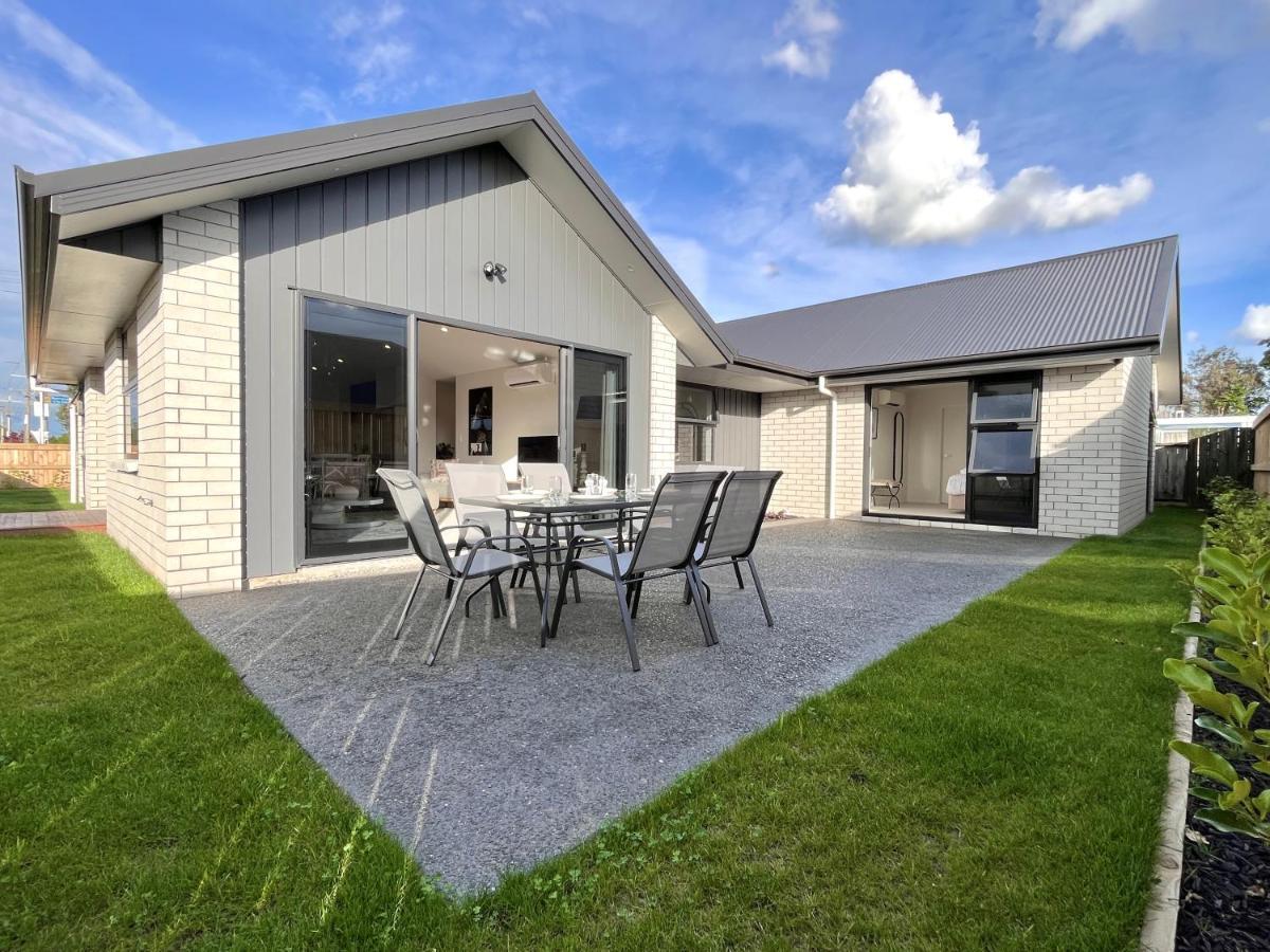 Luxury Villa, Central, Golf And Cafes - By Kosh Bnb Hamilton Exterior foto
